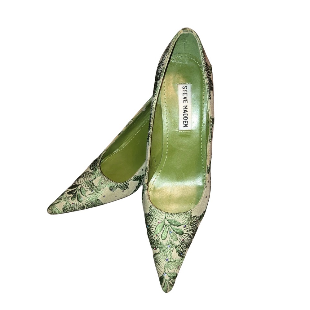Steve Madden green y2k pointed kitten heel size 6.5.